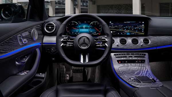 Mercedes E-Class Estate - просторный и стильный интерьер